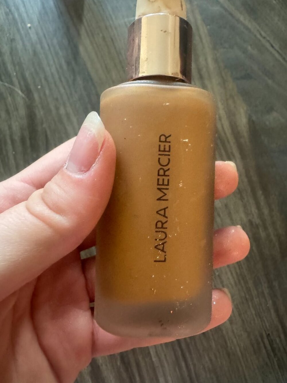 laura mercier foundation - praline